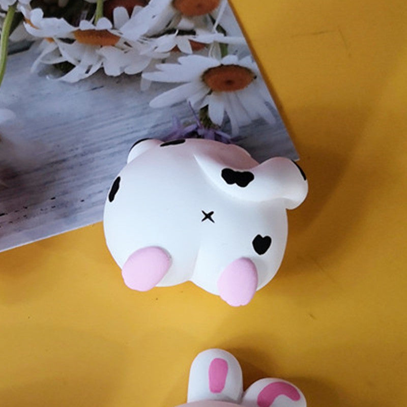 Car Aromatherapy Car Air Conditioning Air Outlet Clip Car Interior Decoration Perfume